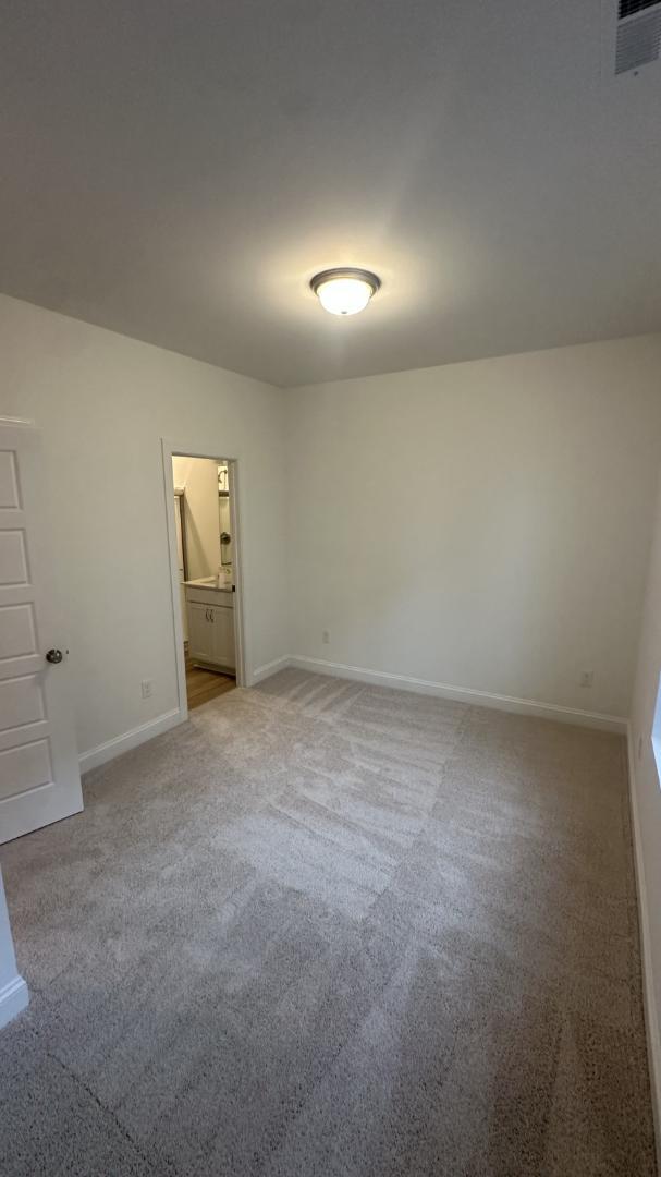Building Photo - 507 Richland Crst Ln