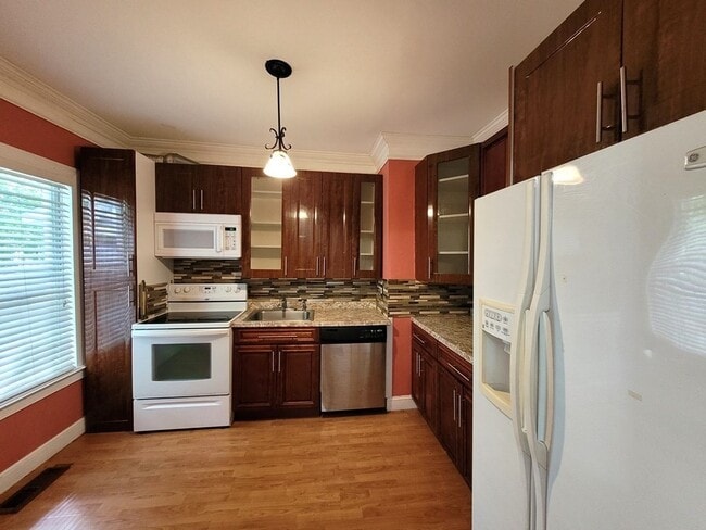 Building Photo - 16 Belvedere Gardens