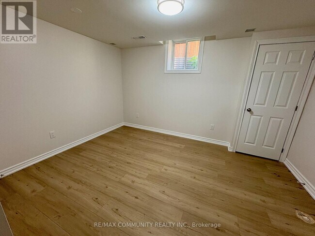 Building Photo - 34 Coppard Ave
