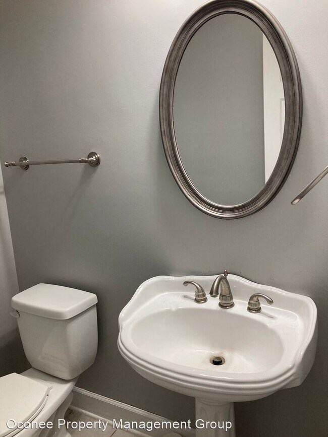 Foto del edificio - 2 br, 2.5 bath House - 171 Farriers Lane, #D