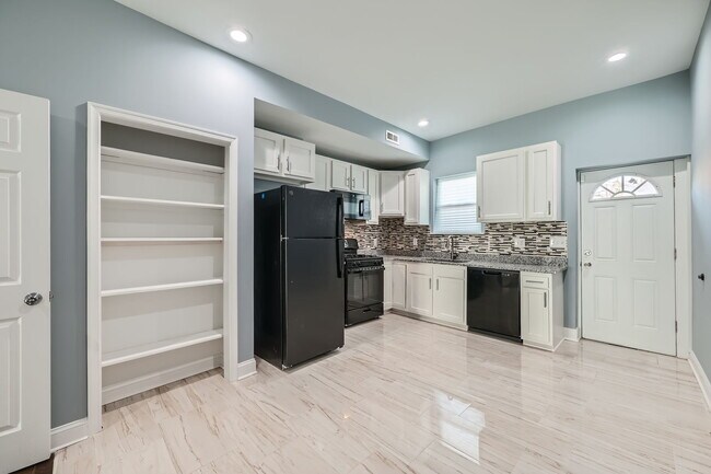 Foto del edificio - 1712 N Washington St