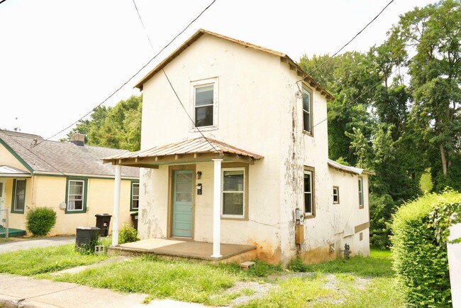 Building Photo - 1020 Page St