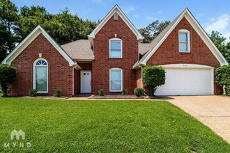 Building Photo - 8994 Fletcher Park Cir N