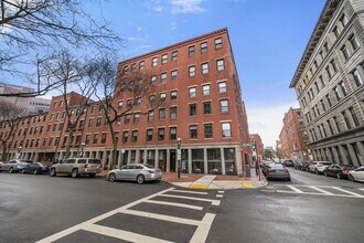 Building Photo - 120 Commercial St