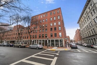 Building Photo - 120 Commercial St