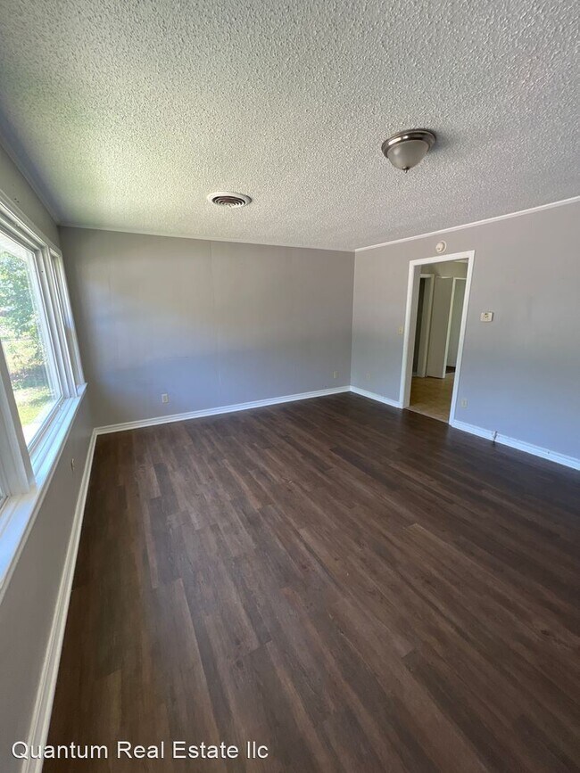 Foto del edificio - 3 br, 2 bath House - 921 HENRY ST