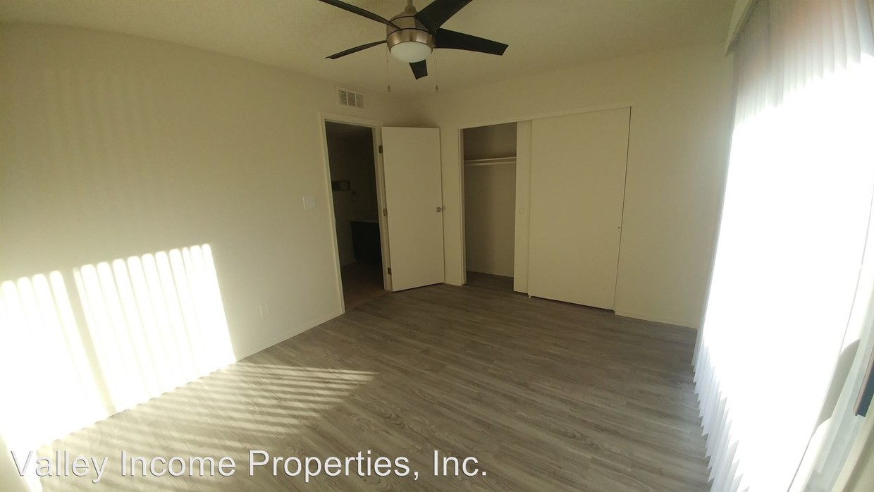 Primary Photo - 5712 N 67th Dr