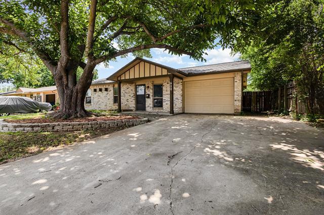 Building Photo - 920 Ashwood Dr