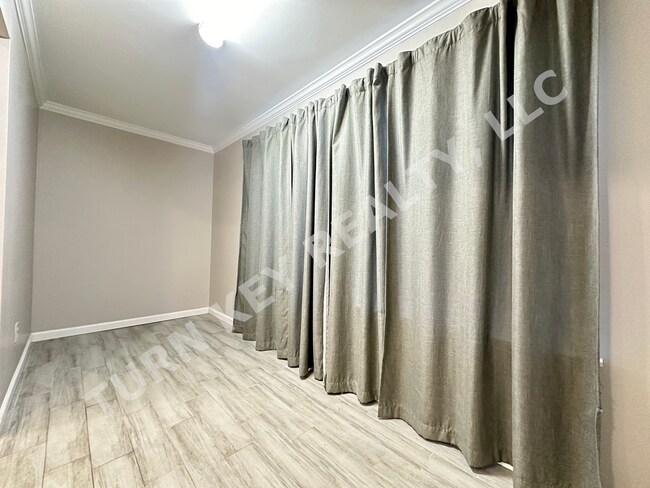 Foto del edificio - Condo for rent near UAB  **ACCEPTS SECTION 8**