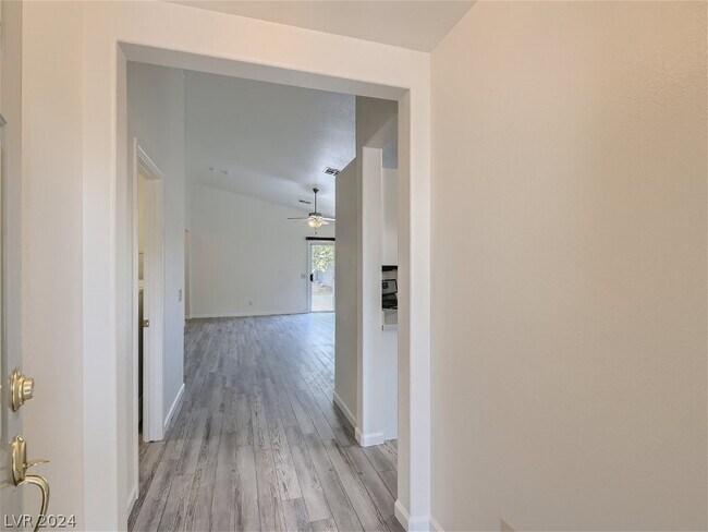 Foto del edificio - 10354 Spider Rock Ave