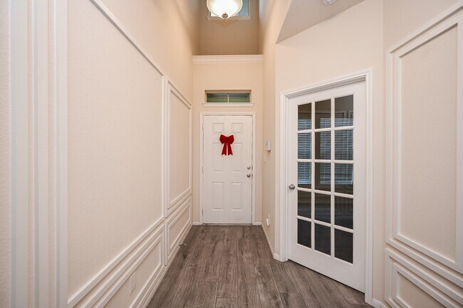 Building Photo - 23919 Villa Lisa Dr