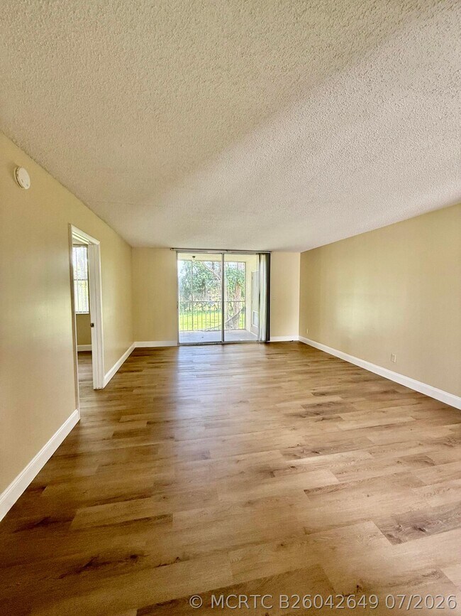 Building Photo - 7895 Margate Blvd