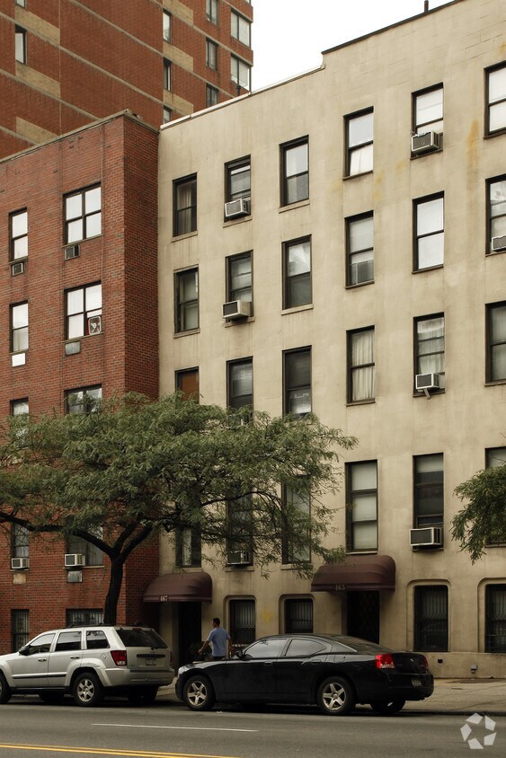 Primary Photo - 467 W 57th St