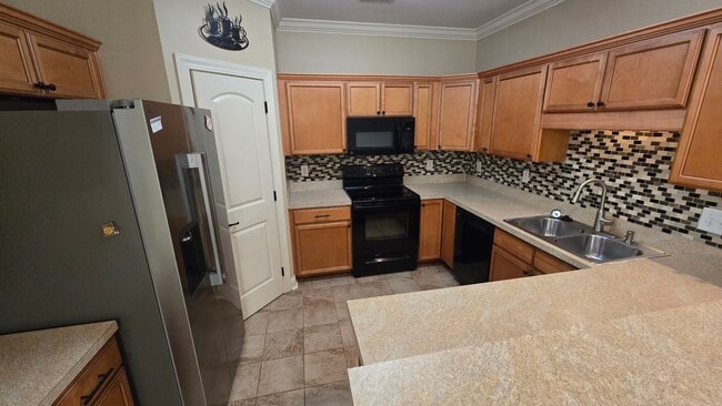 Building Photo - 118 Ella Kinley Cir