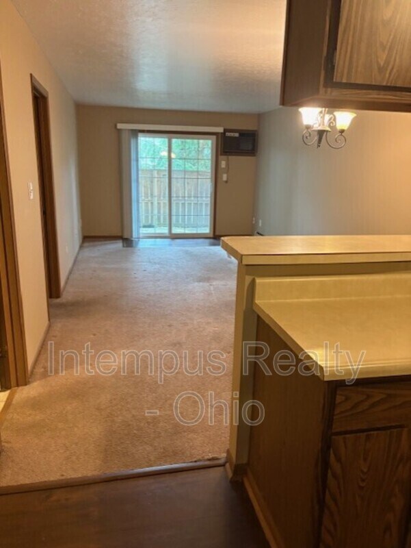 Building Photo - 3865 Indian Run Dr