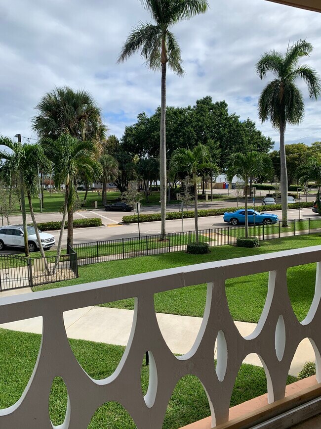 Foto del edificio - 15 S Golfview Rd