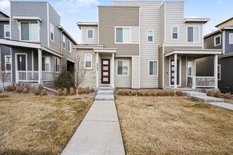 Building Photo - 9707 Truckee St