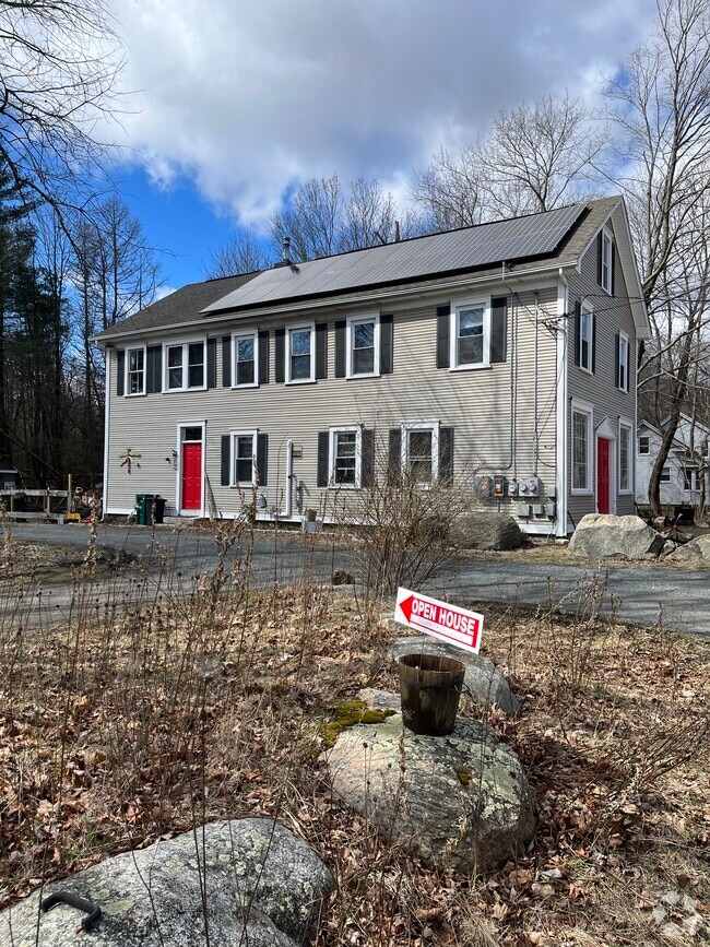 Apartments For Rent in Clayville RI with a Balcony 1 Rentals