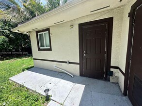 Building Photo - 785 NW 96th St