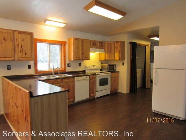 Building Photo - 3 br, 2 bath House - 1666 Badger Rd