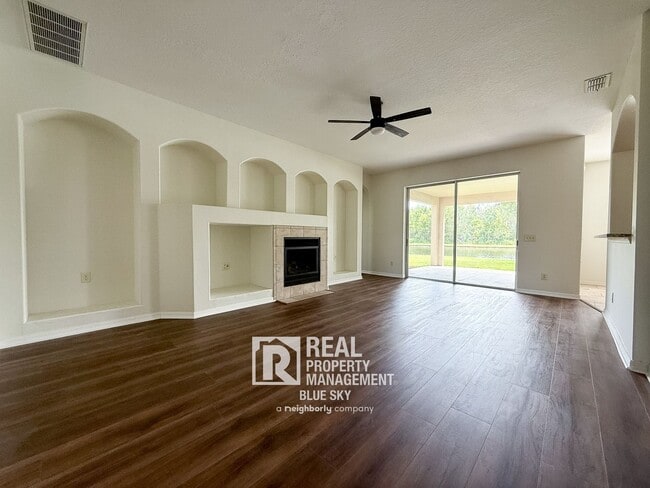 Photo - 9505 Wellstone Dr House