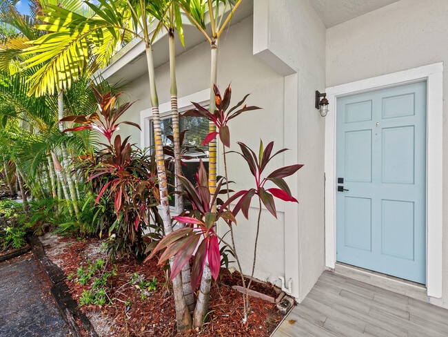 Building Photo - 3208 NE 7th St