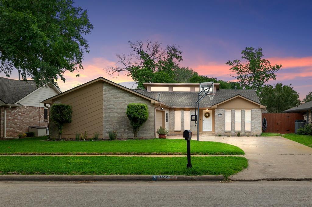 Foto principal - 1023 Hidden Canyon Rd