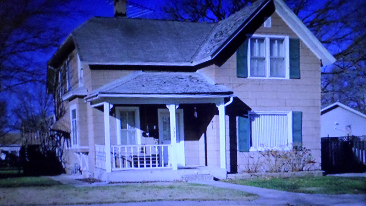 Primary Photo - 205 S Locust Ave