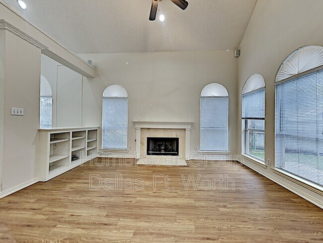 Building Photo - 3812 Waterford Dr