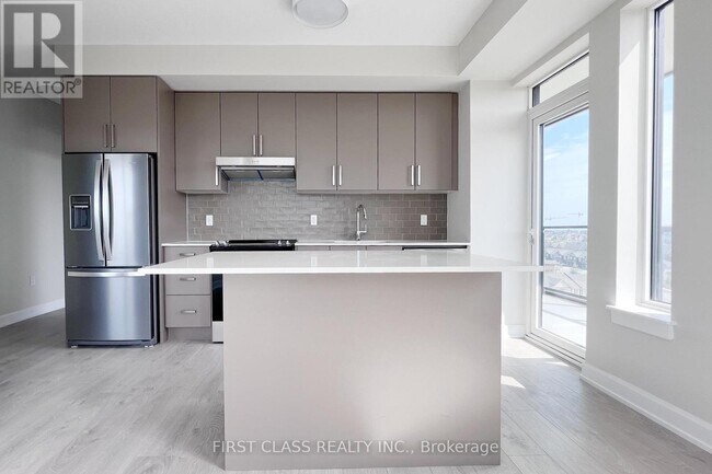 Photo du bâtiment - 3200 William Coltson Ave