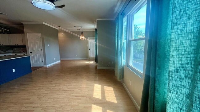 Foto del edificio - 7501 Shadowridge Run