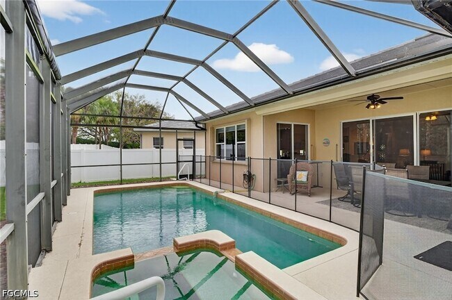 Foto del edificio - 11801 Pine Timber Ln