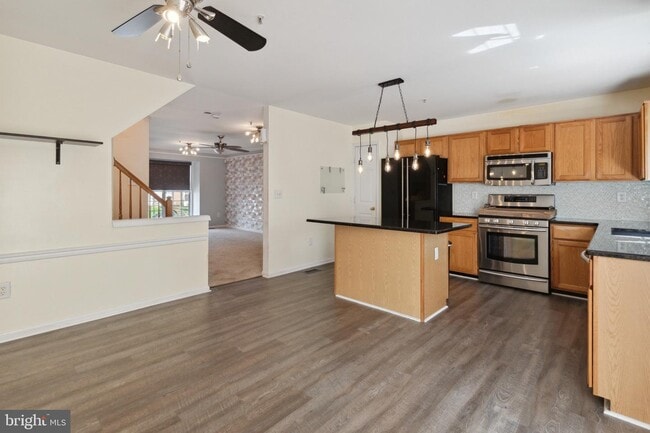Building Photo - 663 Lucky Leaf Cir