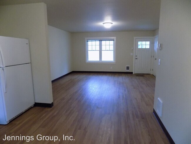 Building Photo - 436-436 4th St