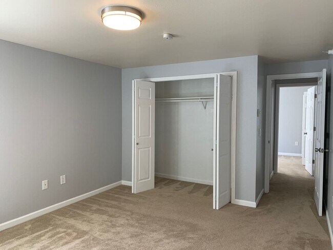 Foto del edificio - Issaquah Condo