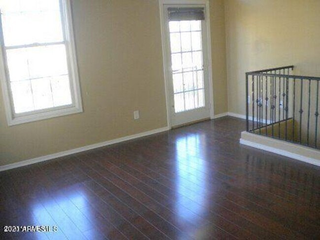 Foto del edificio - Coming Soon! PHX Townhouse 2 bed/ 2 bath