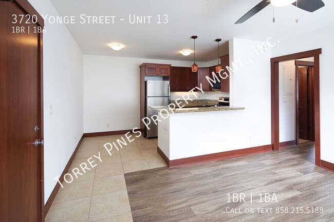 Foto del edificio - 3720 Yonge St