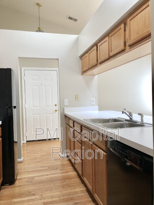 Building Photo - 2812 Clear Shot Dr