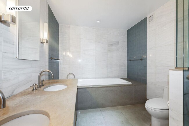 Foto del edificio - 300 E 55th St