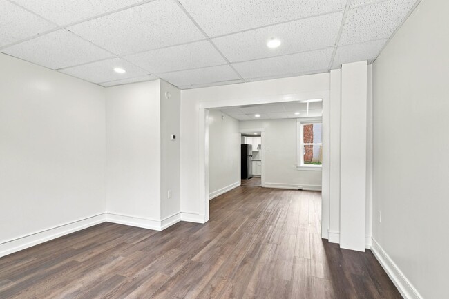 Building Photo - 405 Beaver St