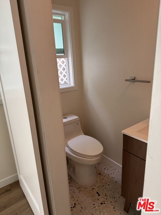 Foto del edificio - 8570 Sherwood Dr
