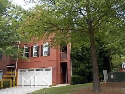 Building Photo - 5485 Glenridge View NE