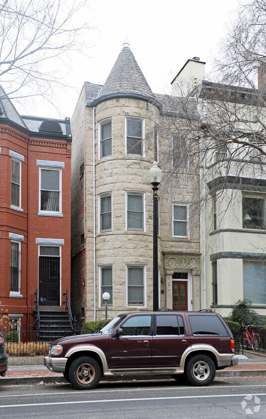 Foto principal - 1718 17th St NW