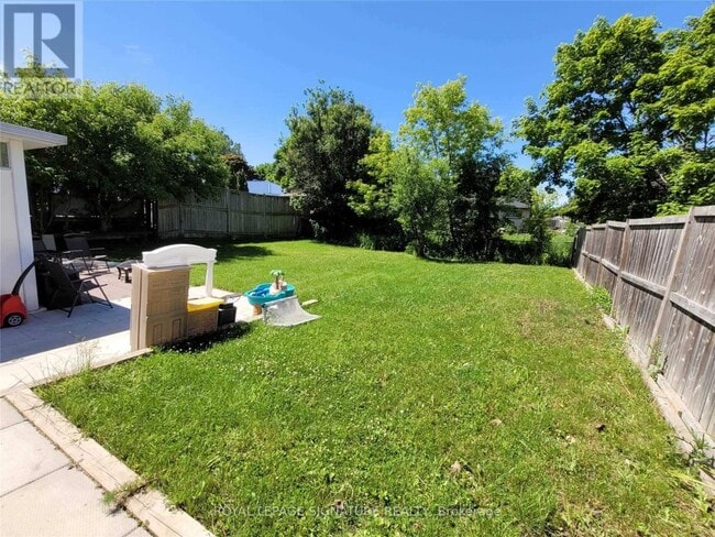Photo du bâtiment - 726 Grandview Dr