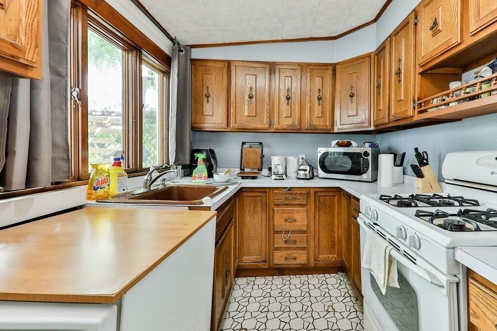 Primary Photo - 7 Grimes St