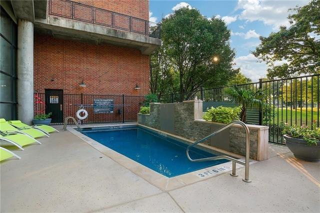 Foto del edificio - 3110 Thomas Ave