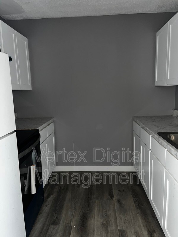Foto del edificio - 4551 Narrow Lane Rd