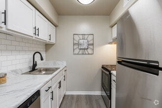 Interior Photo - Carson Square Apartments