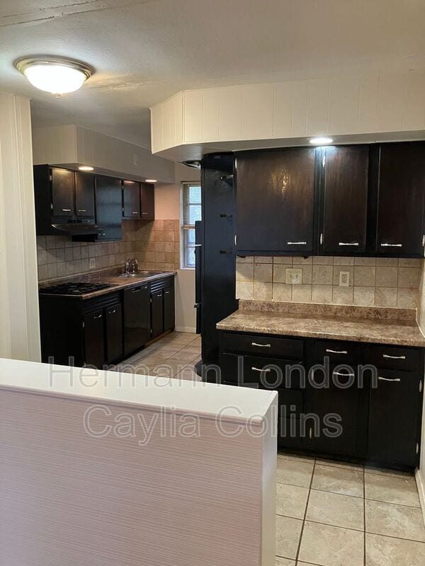 Foto del edificio - 7826 Birchmont Dr