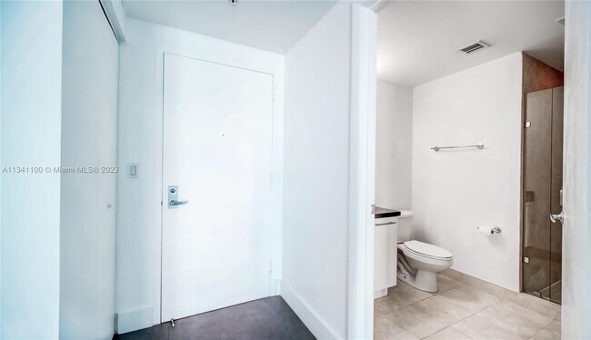 Foto del edificio - 90 SW 3rd St
